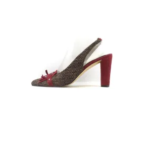 AK ANNE KLEIN .