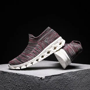 Men Outdoor Walking Flying Woven Breathable Ultra-light Walking Shoes