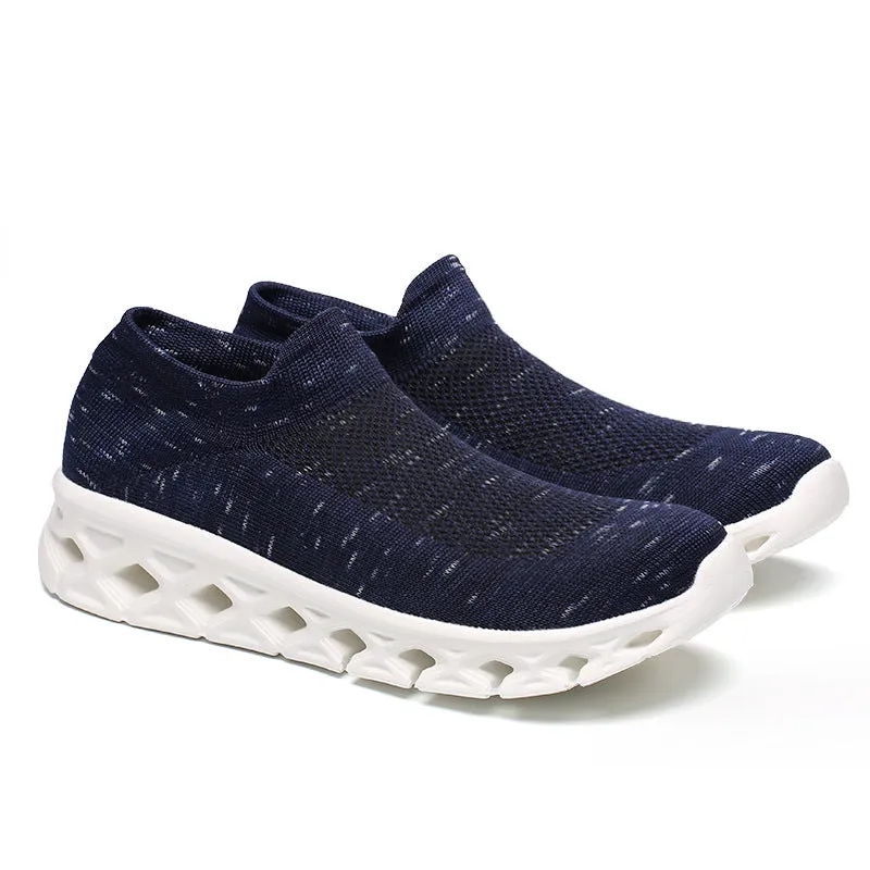 Men Outdoor Walking Flying Woven Breathable Ultra-light Walking Shoes